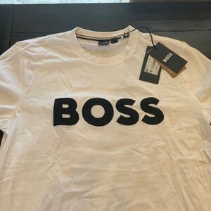 Hugo Boss Men's white T-Shirt Size M, NWT,MSRP$50